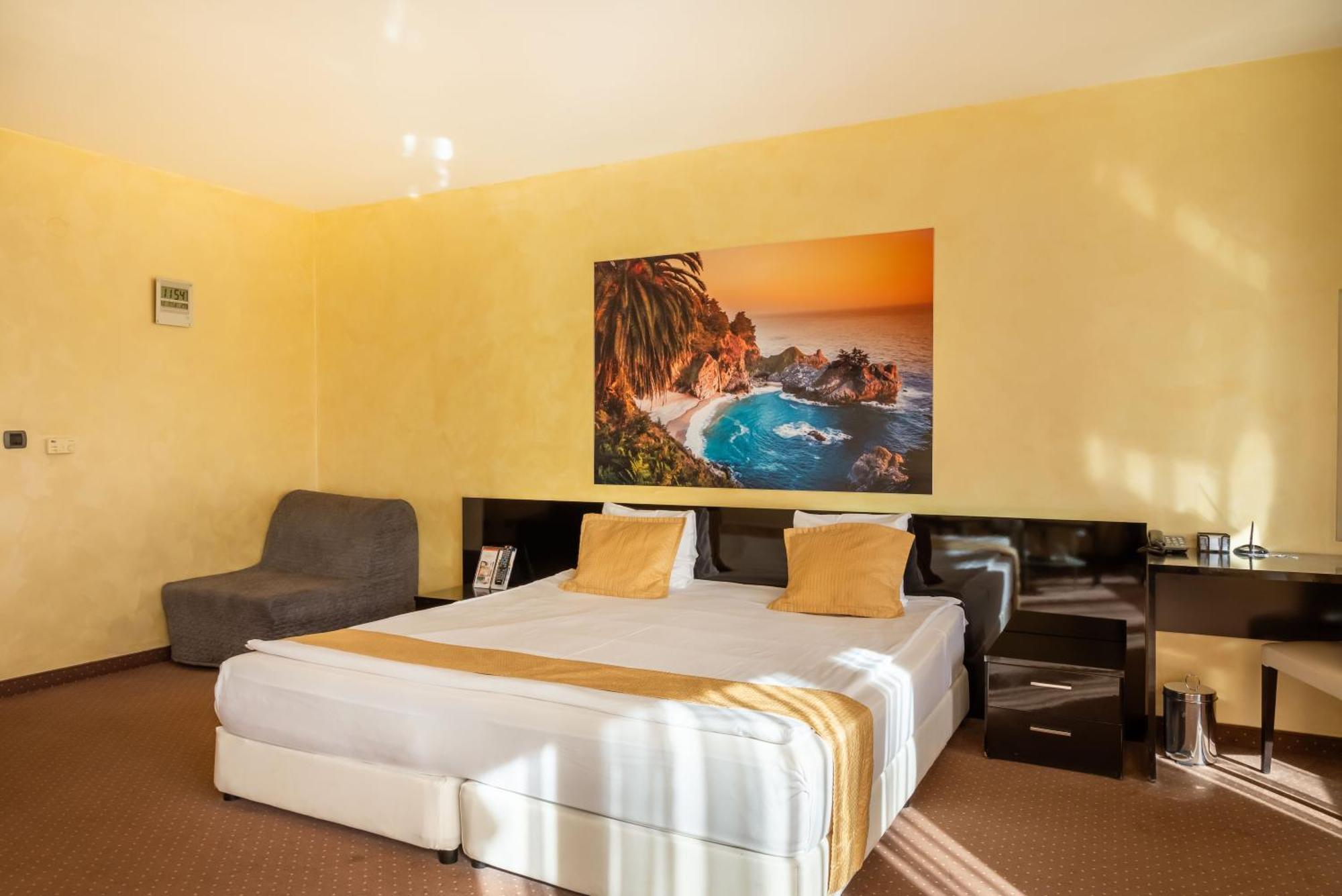 Europe Hotel Sofia Ngoại thất bức ảnh